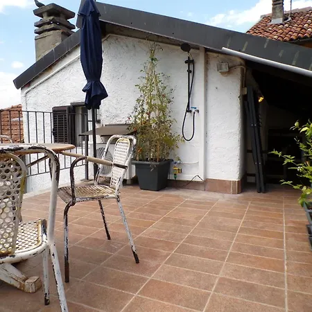 Romantic Attic Retreat With Panoramic Terrace, Steps From The Apartment *