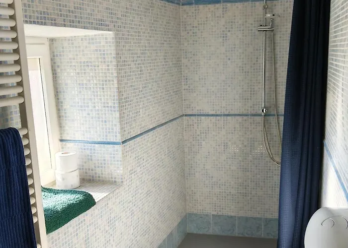 Romantic Attic Retreat With Panoramic Terrace, Steps From The Апартаменты